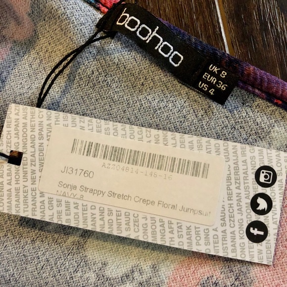 NWT - Boohoo Jumpsuit - Picture 3 of 3